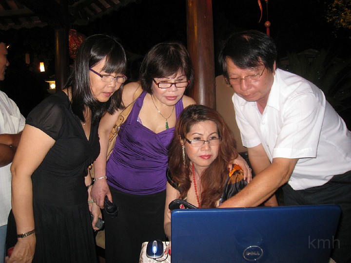 Don Mai Huong_IMG_0052.jpg - Xem lại hình mới chụp lưu niệm